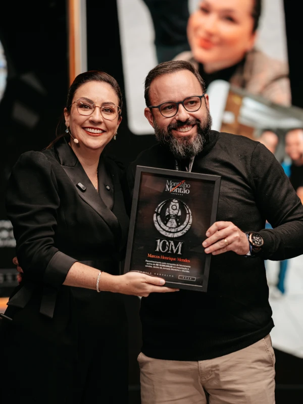 Marcos Henrique Mendes premiado com a placa 10M
