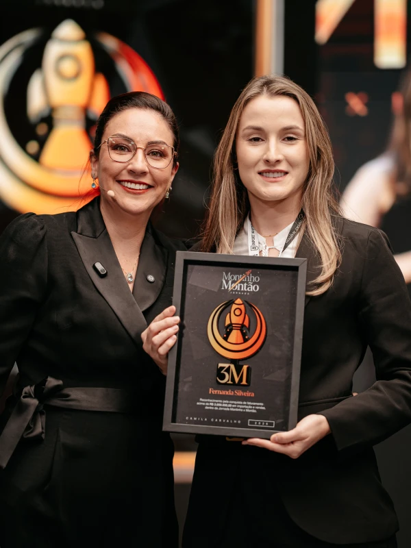 Fernanda Silveira premiada com a placa 3M